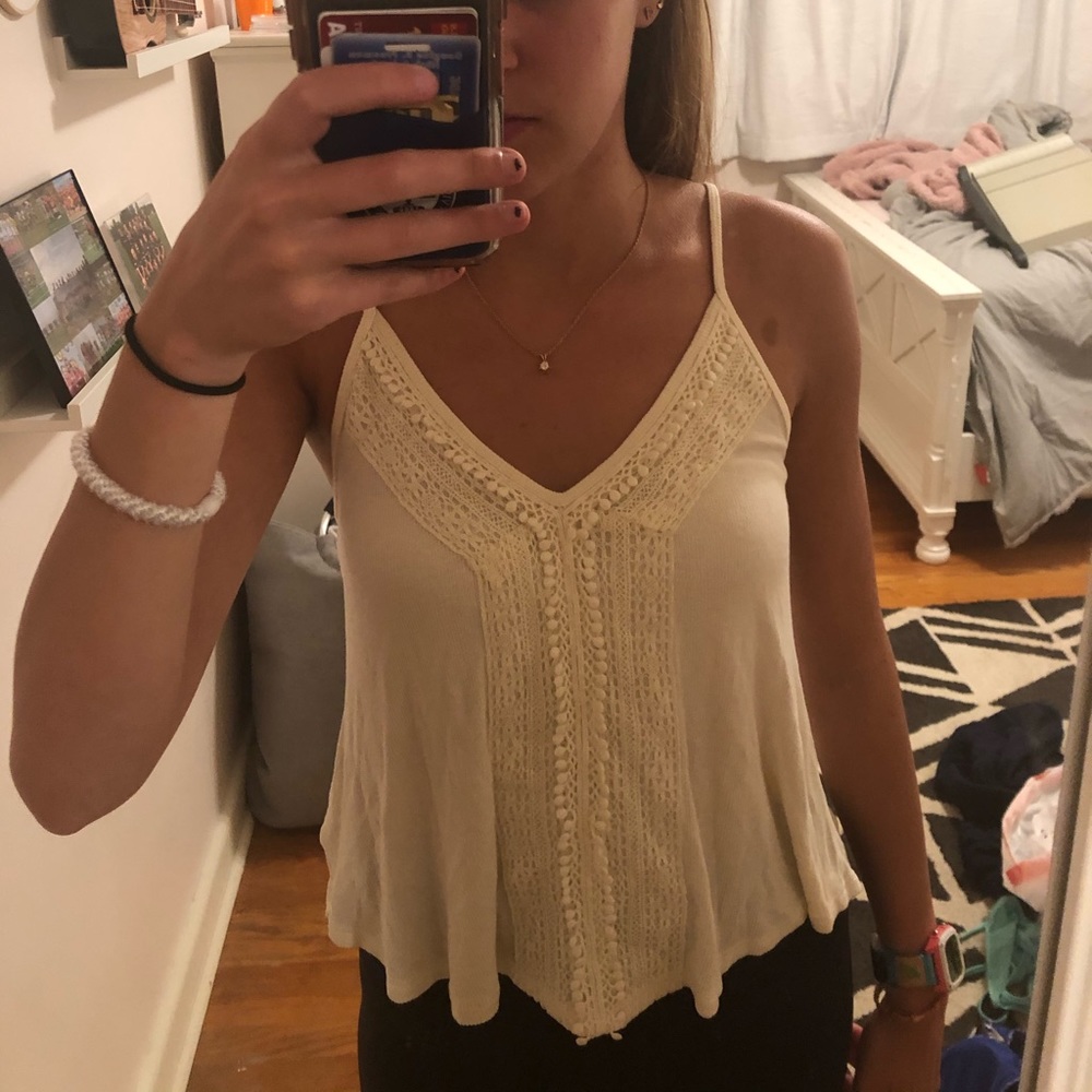 American eagle white detailed crop top!!